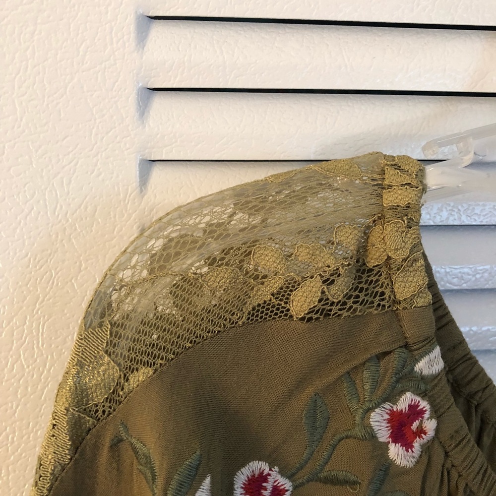 Off Shoulder Blouse - image 4